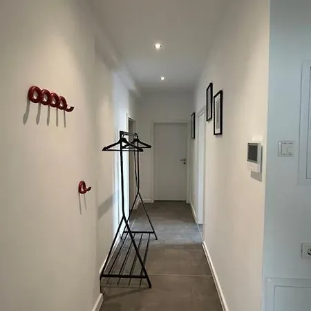 Zentral-kostenloses Parken-mediapaket-balkon Apartment