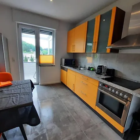 Apartment Zentral-kostenloses Parken-mediapaket-balkon