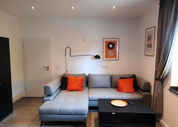 Zentral-kostenloses Parken-mediapaket-balkon-en5