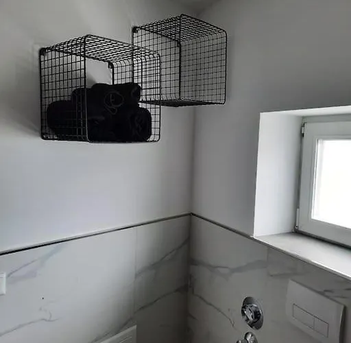 Zentral-kostenloses Parken-mediapaket-balkon-en5 Appartamento