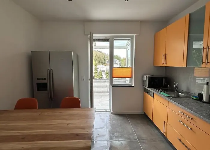 Zentral-kostenloses Parken-mediapaket-balkon-en5 Lägenhet