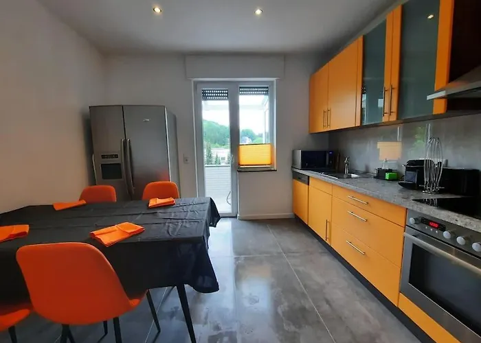 Zentral-kostenloses Parken-mediapaket-balkon-en5 Lägenhet *