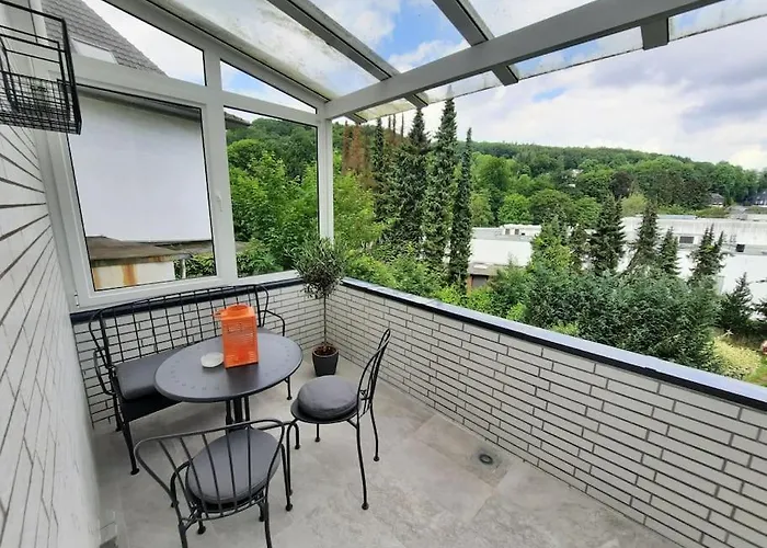 Lägenhet Zentral-kostenloses Parken-mediapaket-balkon-en5